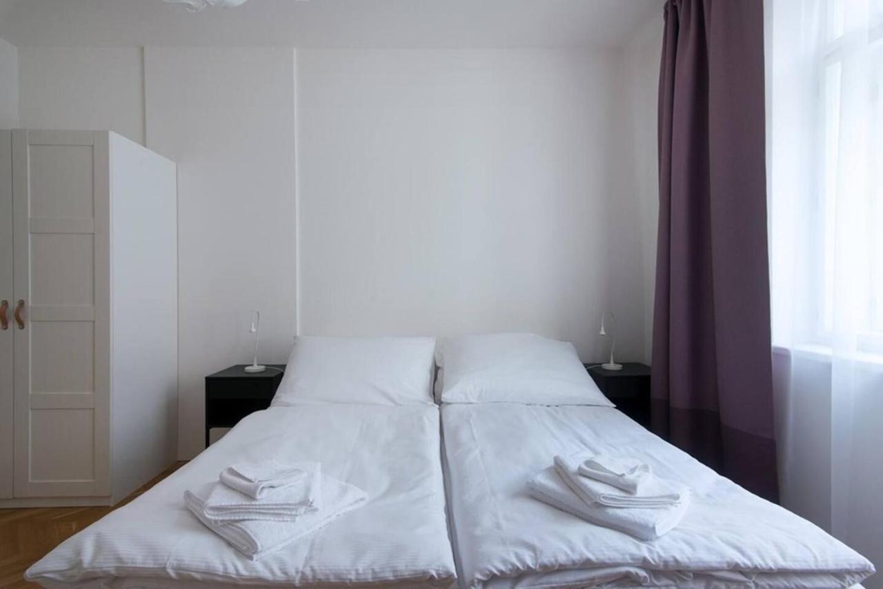 Veleslavin Apartments Πράγα Εξωτερικό φωτογραφία